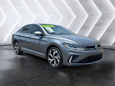 Used 2025 Volkswagen Jetta SEL FWD image 1