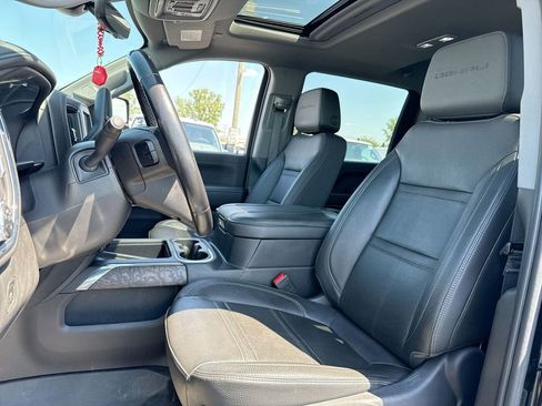 Used 2023 GMC Sierra 3500 Denali w/ Denali Black Diamond Edition AWD/4WD image 11