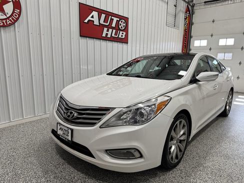 Used 2013 Hyundai Azera GLS w/ Technology Pkg image 2