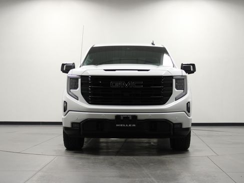 Used 2026 GMC Sierra 1500 Elevation w/ Elevation Premium Package AWD/4WD image 9