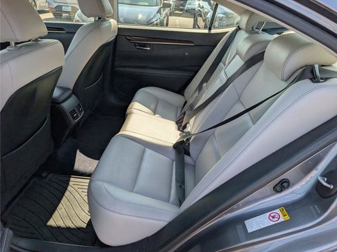 Used 2014 Lexus ES 350 w/ Luxury Package FWD image 14