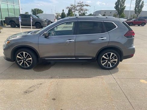 Used 2019 Nissan Rogue SL AWD/4WD image 3