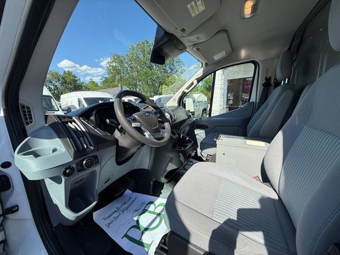 Used 2019 Ford Transit 150 148 Low Roof RWD image 5