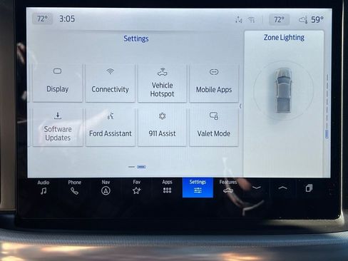 New 2025 Ford F150 Lariat w/ Equipment Group 502A High image 31