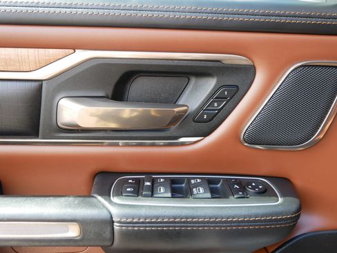 Used 2022 RAM 1500 Limited image 9