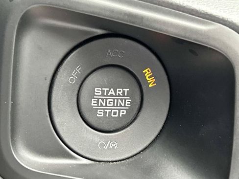 Used 2025 Jeep Wrangler Unlimited Rubicon w/ Safety Group AWD/4WD image 23