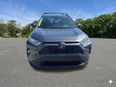 Used 2019 Toyota RAV4 XLE Premium w/ Cold Weather Package AWD/4WD image 3