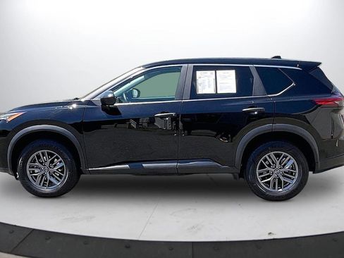 Used 2024 Nissan Rogue S FWD image 6