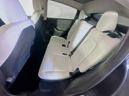 Used 2024 Tesla Model Y Long Range image 25