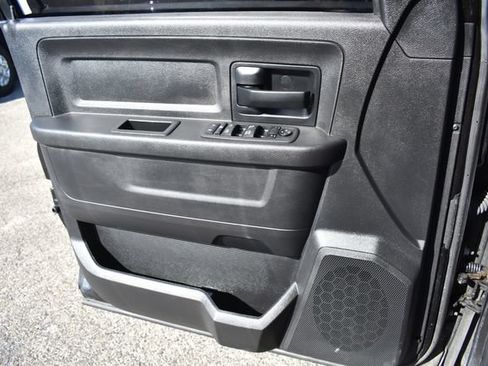 Used 2017 RAM 1500 Express w/ Black Ram 1500 Express Group AWD/4WD image 31
