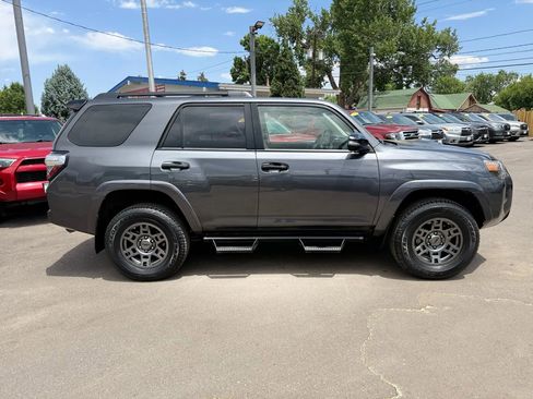 Used 2020 Toyota 4Runner Venture image 10