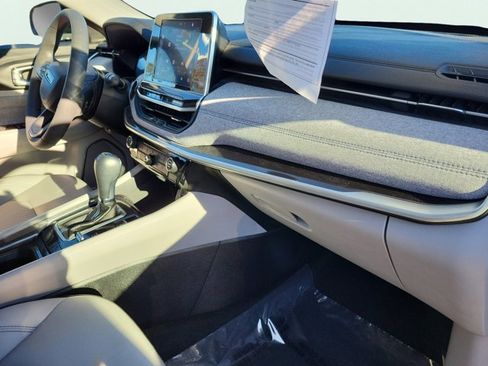 Certified 2022 Jeep Compass Latitude image 20