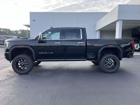 Used 2025 GMC Sierra 2500 Denali w/ Denali Reserve Package AWD/4WD image 6