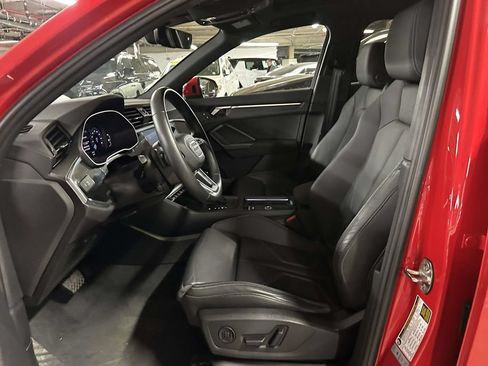 Used 2024 Audi Q3 2.0T Premium Plus w/ Premium Plus Package AWD/4WD image 12