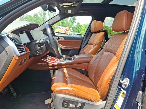 Used 2022 BMW ALPINA XB7 AWD/4WD image 11