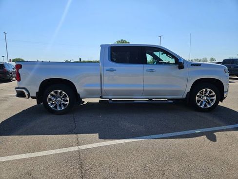 Used 2022 Chevrolet Silverado 1500 LTZ w/ LTZ Premium Package AWD/4WD image 8
