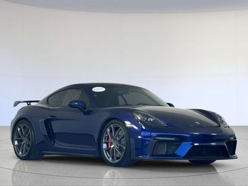 Certified 2020 Porsche 718 Cayman GT4 RWD image 9