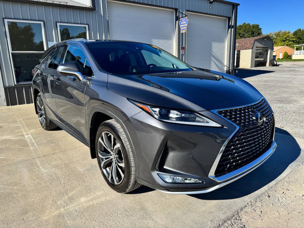 Used 2022 Lexus RX 350L Premium w/ Premium Package AWD/4WD image 2