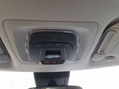 Used 2022 Toyota Corolla Cross LE image 18