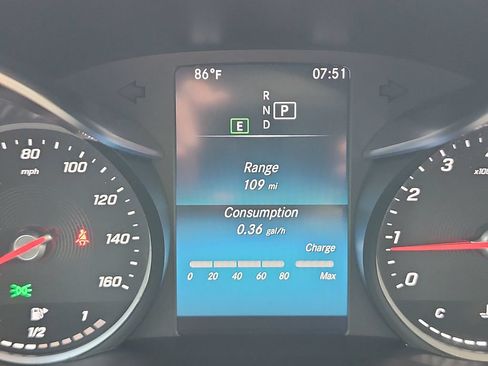 Used 2022 Mercedes-Benz GLC 300 4MATIC image 30