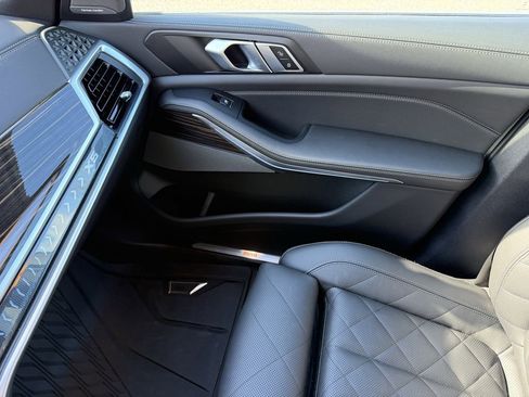 Used 2025 BMW X5 xDrive50e w/ Premium Package image 31