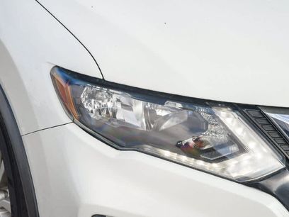 Used 2020 Nissan Rogue SV