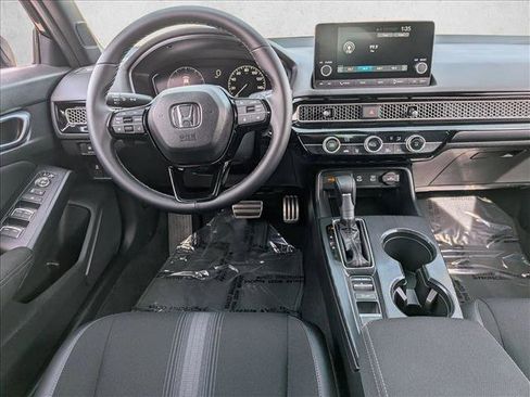 Used 2025 Honda Civic Sport image 15