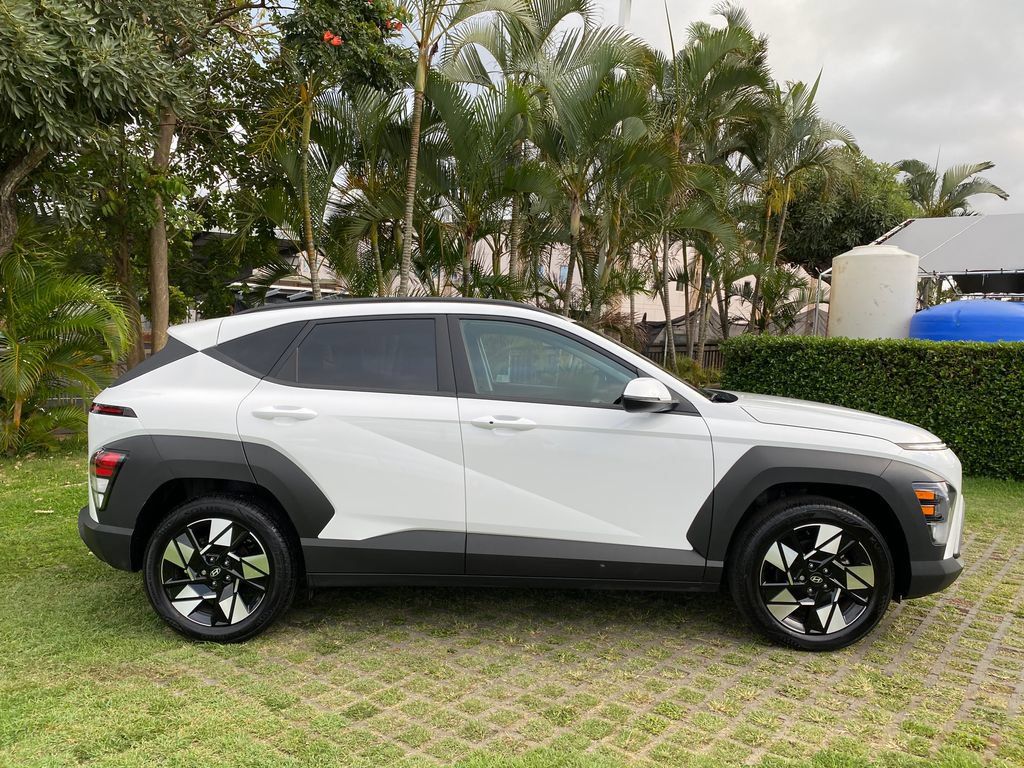 Used 2025 Hyundai Kona SEL FWD image 8