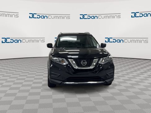 Used 2018 Nissan Rogue SV AWD/4WD image 3