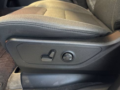 Used 2022 RAM 1500 Big Horn RWD image 14