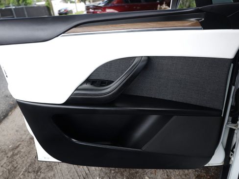 Used 2022 Tesla Model X AWD/4WD image 49