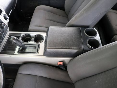 Used 2017 Ford Expedition XLT RWD image 41