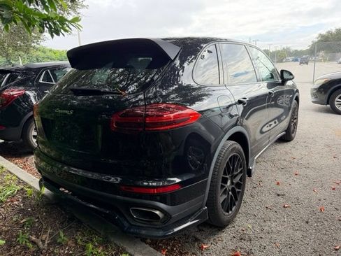 Used 2016 Porsche Cayenne Diesel AWD/4WD image 8