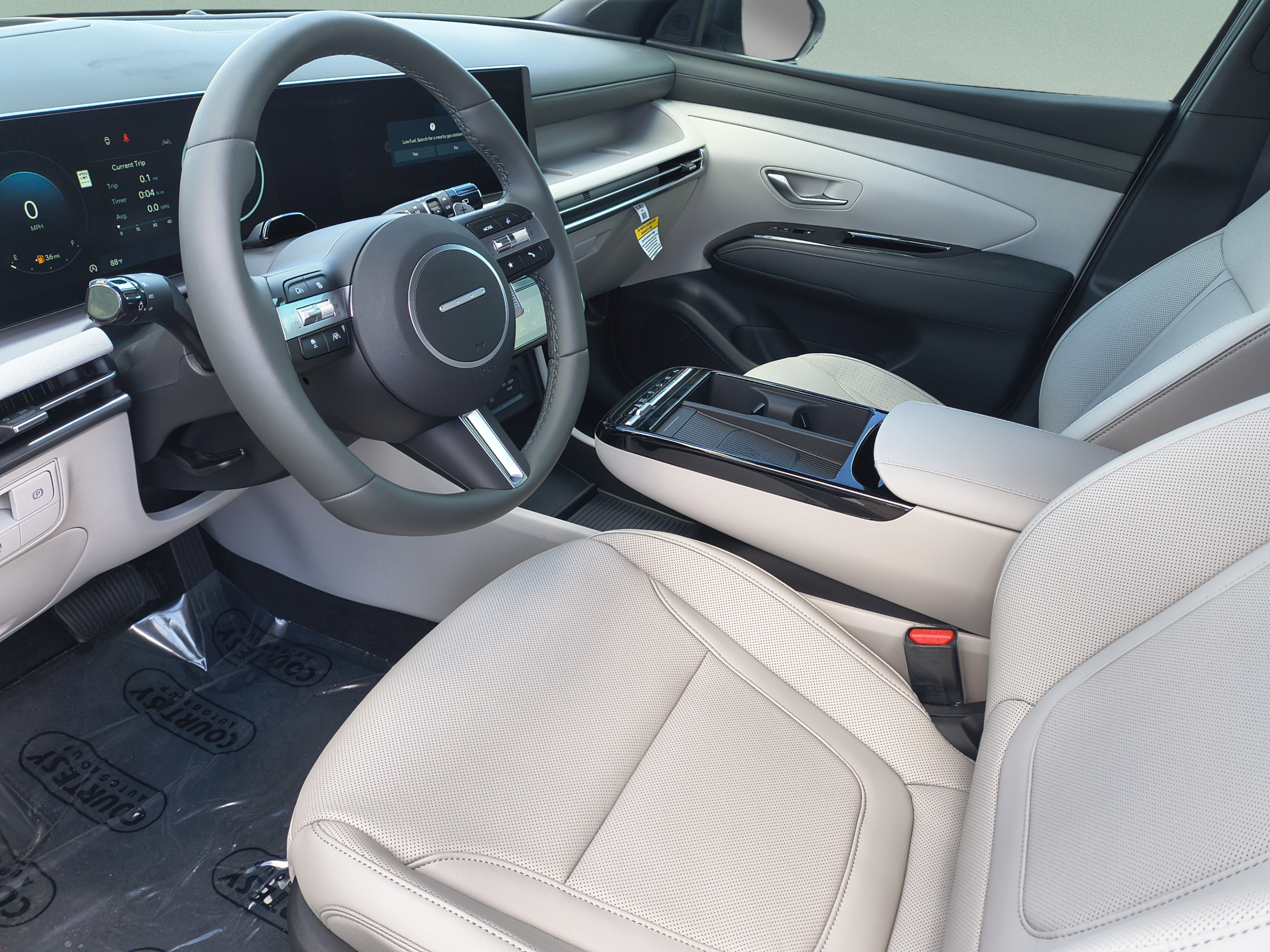 New 2026 Hyundai Tucson Limited FWD image 18