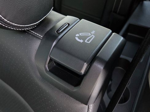 Certified 2023 Volkswagen Atlas SEL R-Line AWD/4WD image 54