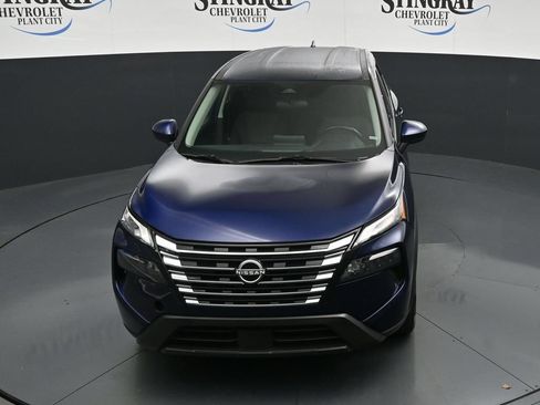 Used 2025 Nissan Rogue SV FWD image 19