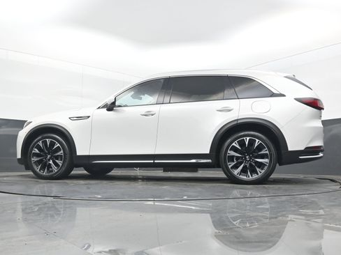 Used 2024 MAZDA CX-90 Plug-In Hybrid w/ Premium Pkg image 24