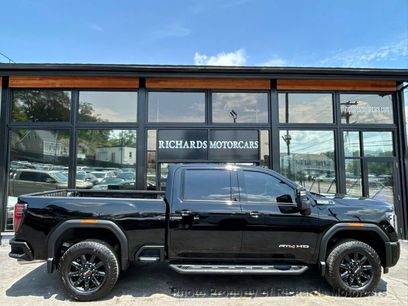 Used 2024 GMC Sierra 2500 AT4 w/ AT4 Preferred Package