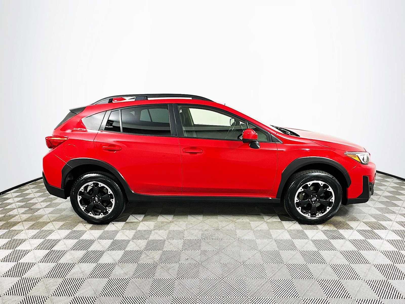 Used 2021 Subaru Crosstrek 2.0i Premium w/ Moonroof Package AWD/4WD image 8