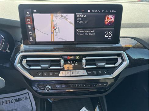 Used 2025 BMW X4 xDrive30i AWD/4WD image 20