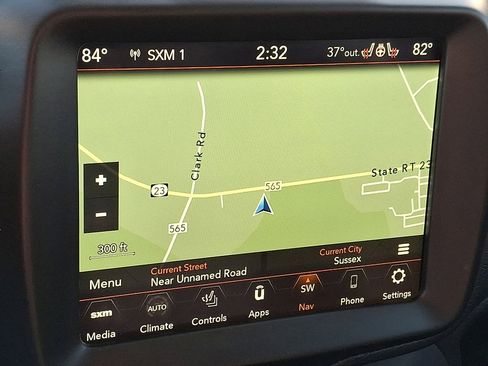 Certified 2022 Jeep Renegade Latitude w/ Convenience Group image 14