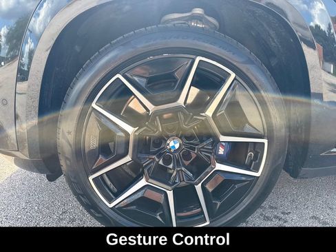 Used 2023 BMW XM AWD/4WD image 11