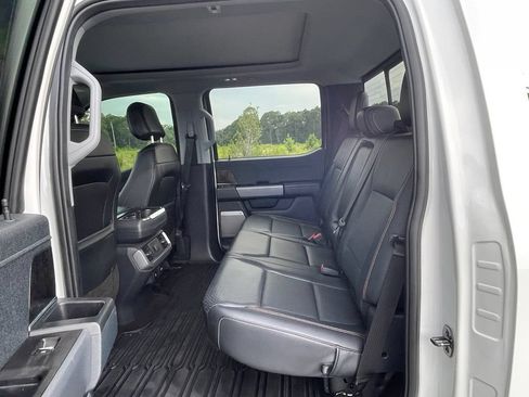 Used 2022 Ford F150 Lariat AWD/4WD image 47