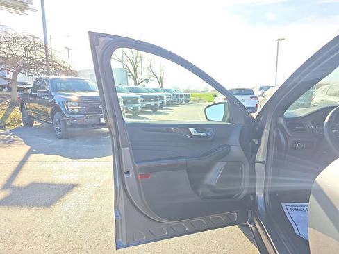 Certified 2023 Ford Escape ST-Line w/ Tech Pack #1 AWD/4WD image 16