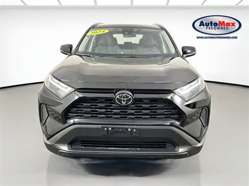 Used 2024 Toyota RAV4 XLE image 6