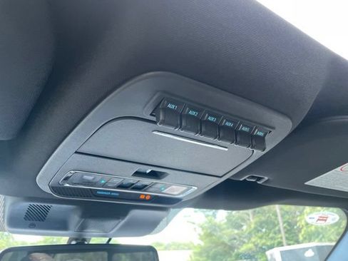 Used 2025 Ford F250 Platinum AWD/4WD image 16