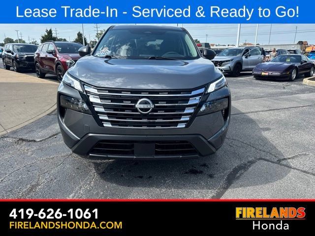 Used 2025 Nissan Rogue S FWD image 8