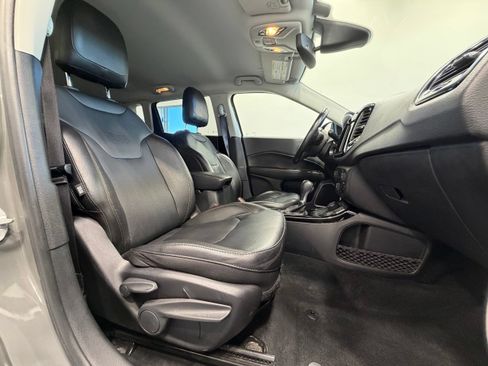 Used 2021 Jeep Compass Limited AWD/4WD image 28