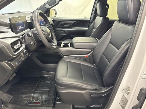 Used 2024 Chevrolet Silverado EV W/T image 10