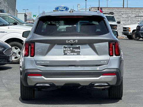 New 2026 Kia Sorento EX AWD/4WD image 5